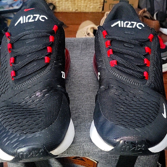 Nike Air Max 270 black red white size 12 - Picture 2 of 14